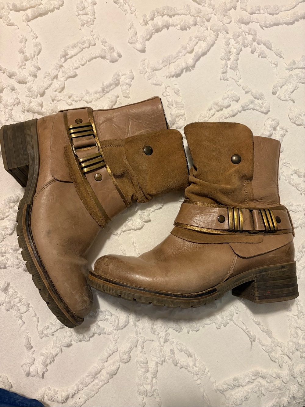 Dromedaris Kourtney Leather & Suede Ankle Booties with Decorative Strap
